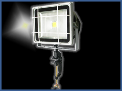 LED投光器 ~水銀灯に代わるLEDライト~